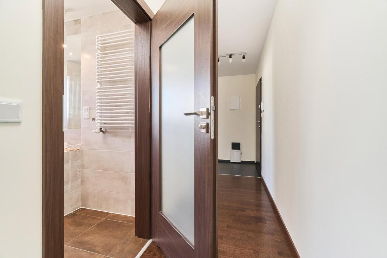 Architektow Avenue Arena Apartment Free Parking By Renters Breslau Exterior foto
